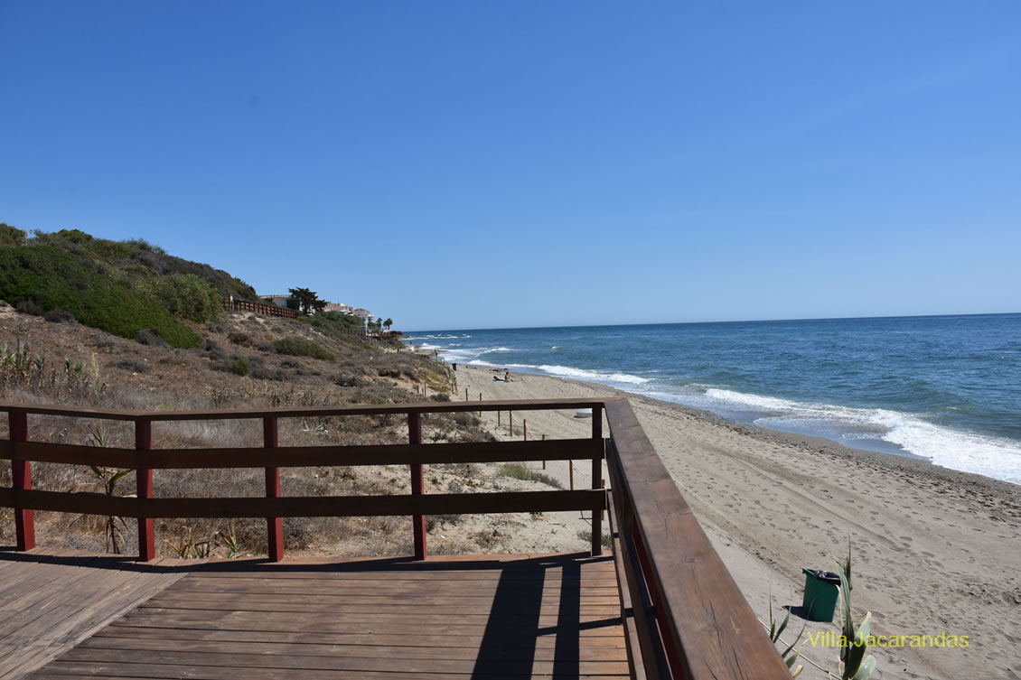 Calahonda Board Walk to Luna Beach