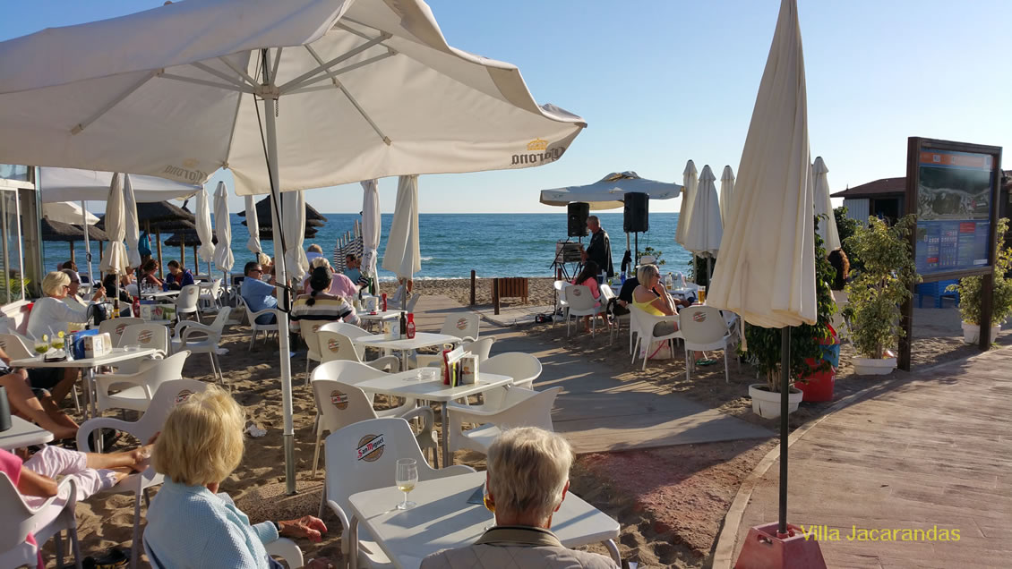 Luna Beach Bar